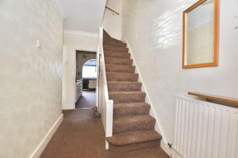 15 Eaton Drive, Romford, RM5 2NH