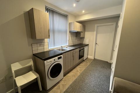 1 bedroom flat to rent, Westminster Road, Earlsdon, Coventry, CV1