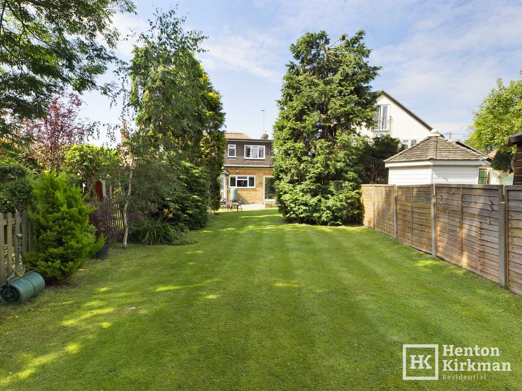 Rosslyn Road, Billericay 4 bed semidetached house £649,000