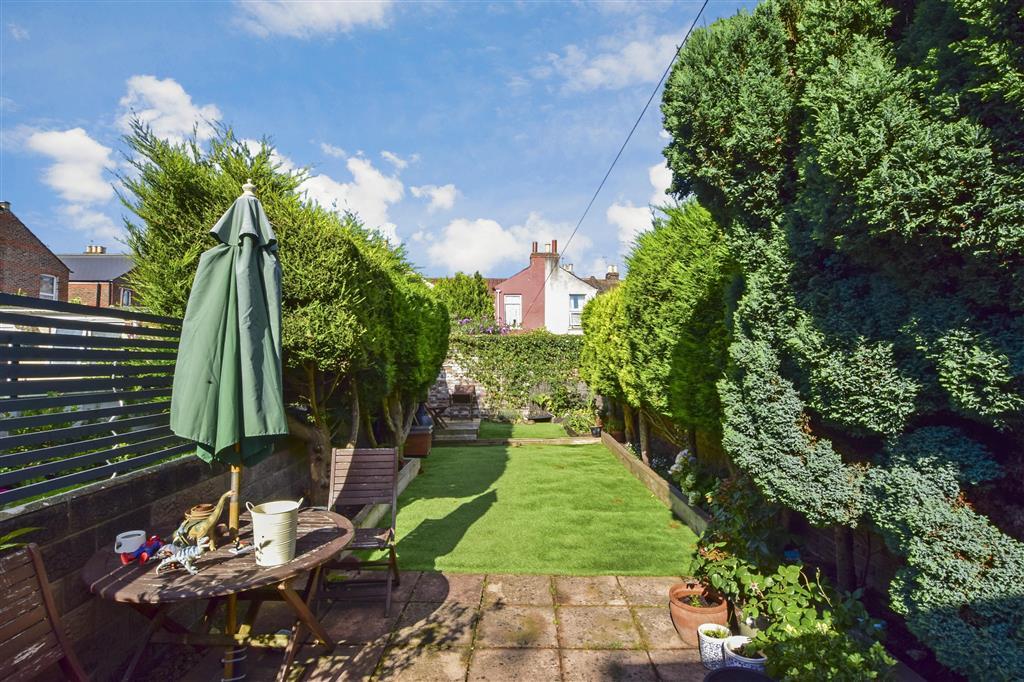 Emsworth Road, North End, Portsmouth, Hampshire 2 bed terraced house