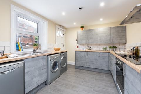 3 Norwood Terrace, Hyde Park, Leeds, LS6 1EA