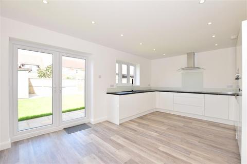 39 Second Avenue, Billericay, CM12 9PP