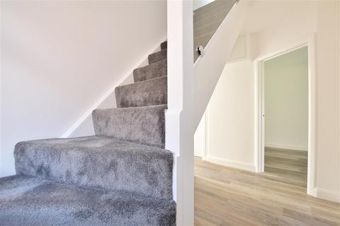 39 Second Avenue, Billericay, CM12 9PP