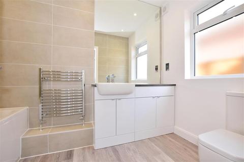 39 Second Avenue, Billericay, CM12 9PP