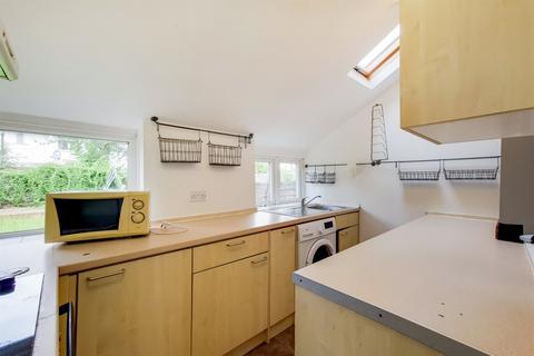 7 Stanley Road, Mitcham, CR4 2BH