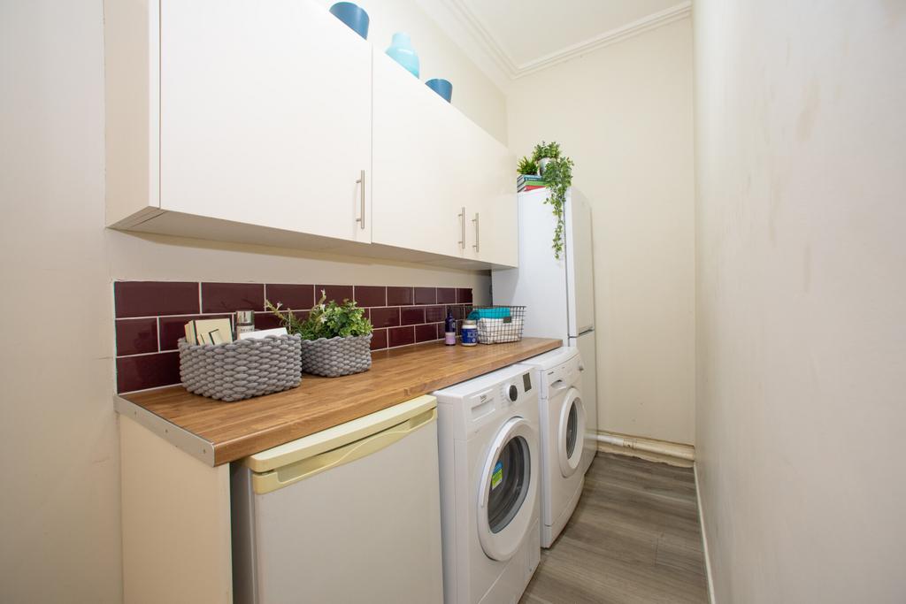 Apartment in Leeds - View 5