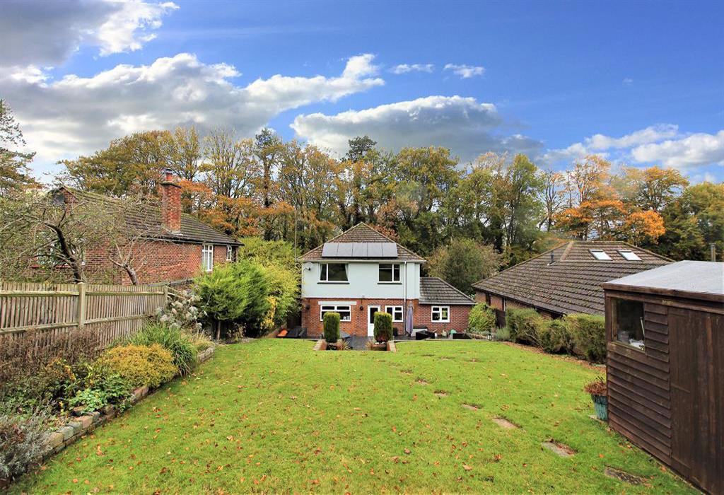 Chilton Avenue, Temple Ewell, Dover... 3 bed detached house £575,000