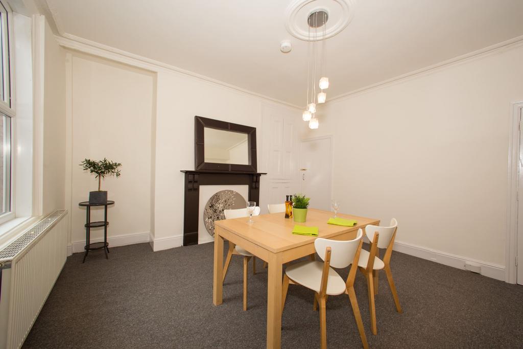 House in Leeds - View 3