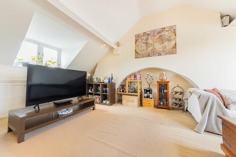 2 bedroom flat to rent - Park road, Watford, United Kingdom, WD17