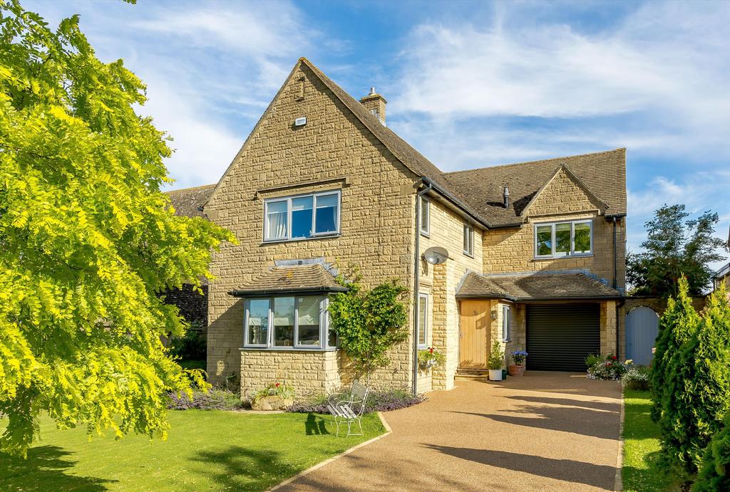 Ratcliff Lawns, Southam, Cheltenham, Gloucestershire, GL52 4 bed
