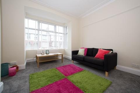 5 bedroom terraced house to rent, 50 Estcourt Avenue, Headingley, Leeds, LS6 3ET