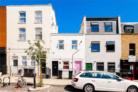 Studio to rent, Clarence Road, Hackney, E5