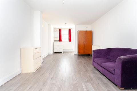 Studio to rent, Clarence Road, Hackney, E5