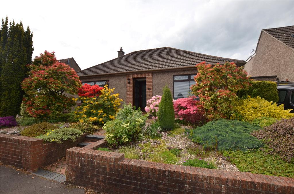 Campbell Park Drive, Colinton, Edinburgh, EH13 0HS 3 bed detached house