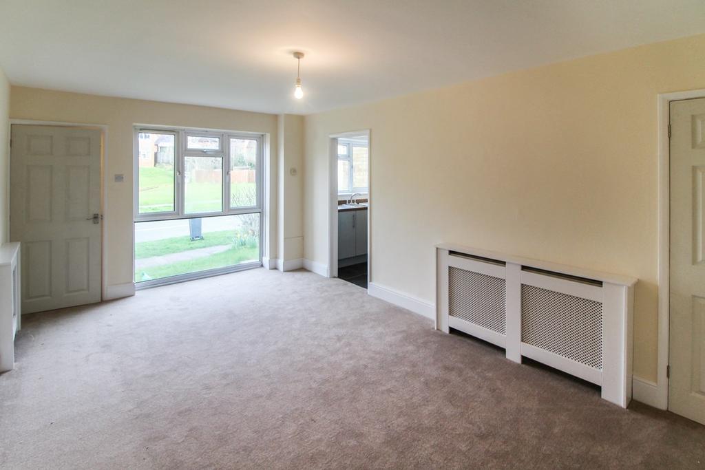 Lower Elmstone Drive, Tilehurst... 2 bed £235,000