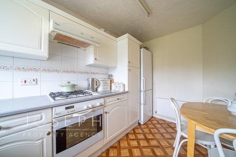 14 Euston Avenue, Rushmere St Andrew, Ipswich, IP4 5QY