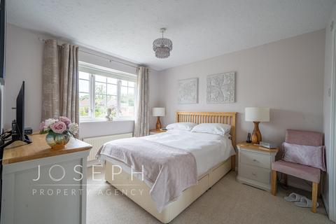 14 Euston Avenue, Rushmere St Andrew, Ipswich, IP4 5QY