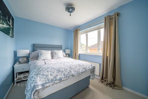 14 Euston Avenue, Rushmere St Andrew, Ipswich, IP4 5QY