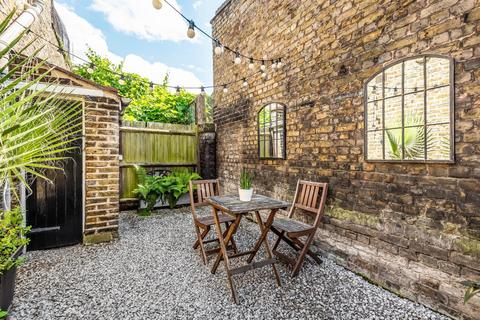 87 Alberta Street, London, SE17 3RU