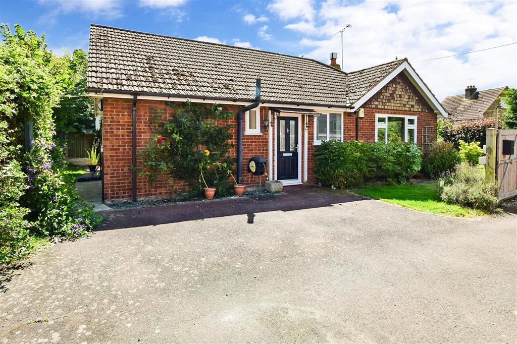 The Street, Oare, Faversham, Kent 3 bed detached bungalow £500,000