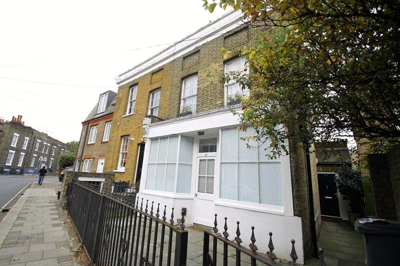 Rectory Grove, Clapham, Greater London, SW4 1 bed apartment £1,300