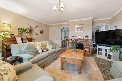 4 bedroom bungalow for sale, 4 Knapp Ridge, Ledbury, Herefordshire, HR8