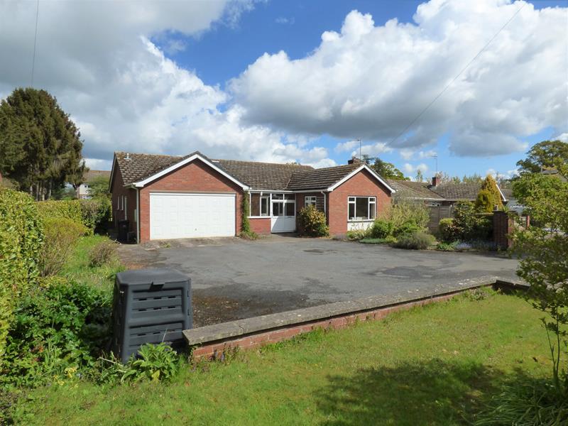 The Laurels, Roberts End, Hanley Swan, Worcestershire, WR8 0DL 3 bed