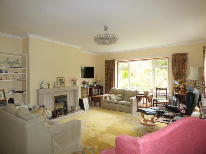 The Laurels, Roberts End, Hanley Swan, Worcestershire, WR8 0DL 3 bed
