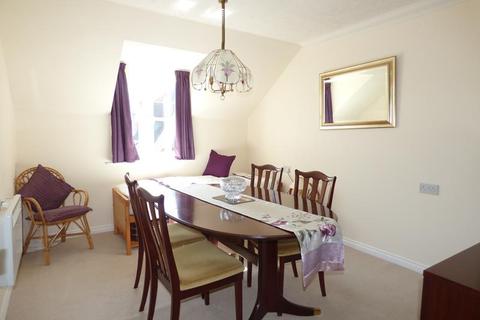 2 bedroom retirement property for sale - Elgar Lodge, Apartment 33, 1 Howsell Road, Malvern, Worcestershire, WR14