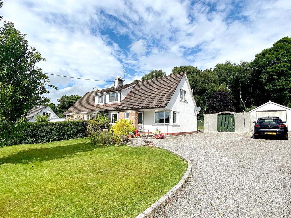 9 Old Evanton Road, DINGWALL, IV15 9RA 3 bed semidetached villa £205,000