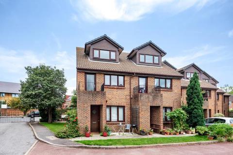 2 bedroom flat for sale - Lower Sunbury,  Middlesex,  TW16