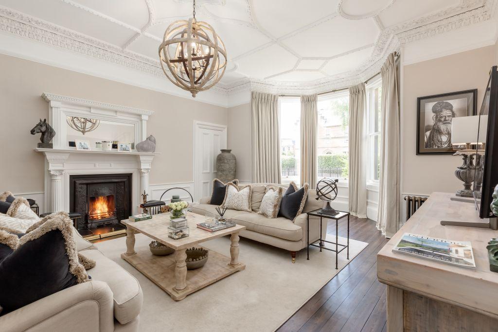 23 Esslemont Road, Edinburgh, EH16 5PX 4 bed ground floor flat £700,000