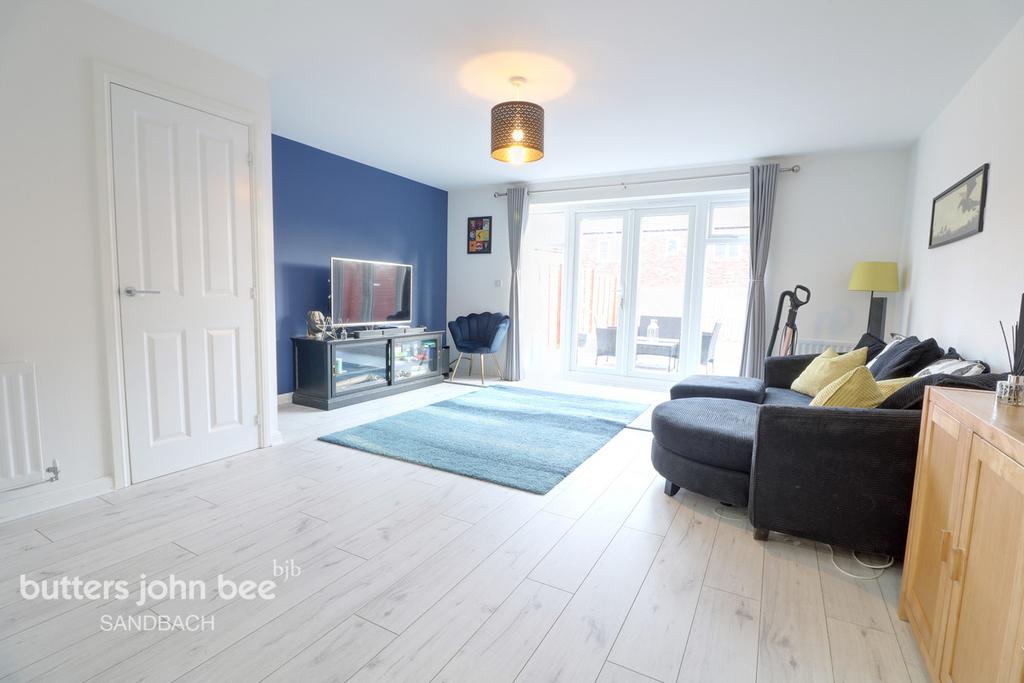 Barnton Way, Sandbach 3 bed mews £210,000