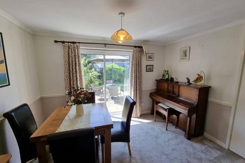 88 Appledore, Bracknell, RG12 8QZ