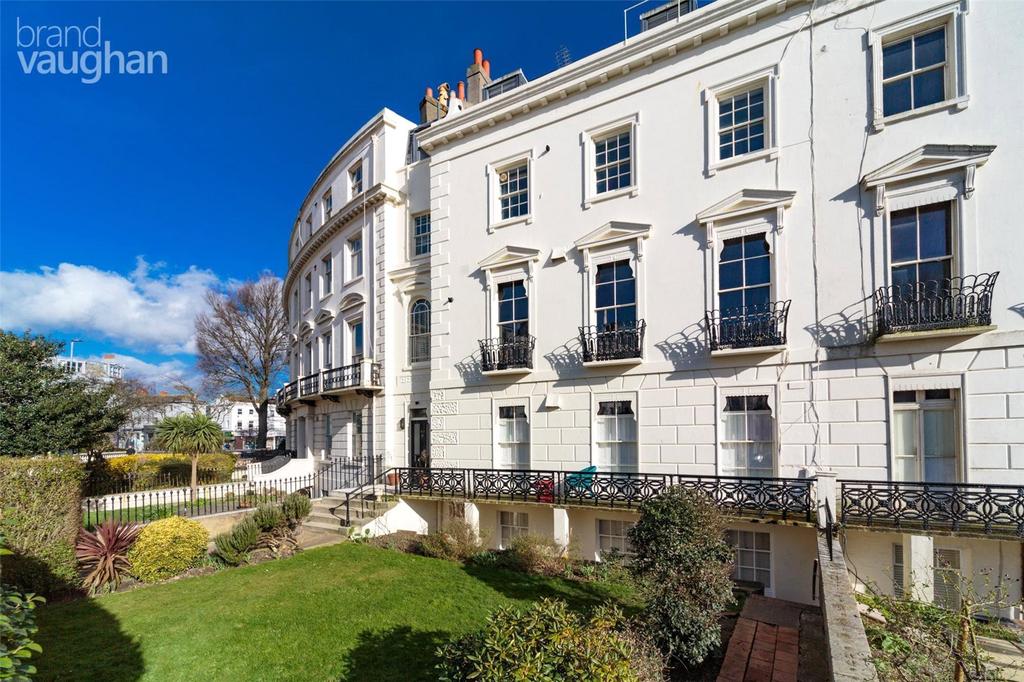 Montpelier Crescent, Brighton, East... 2 bed apartment £375,000