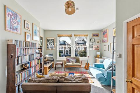 3 bedroom apartment for sale, Queens Drive, London, N4