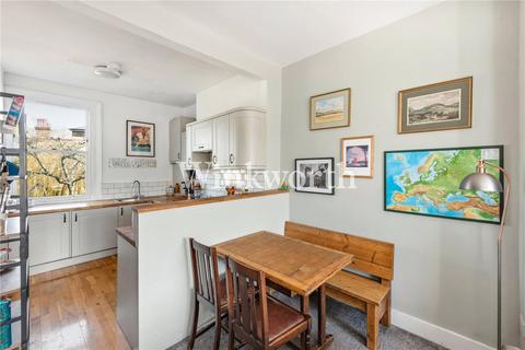 3 bedroom apartment for sale, Queens Drive, London, N4