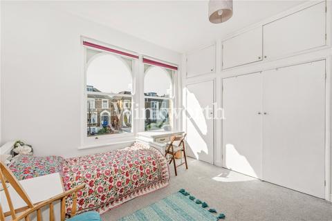 3 bedroom apartment for sale, Queens Drive, London, N4