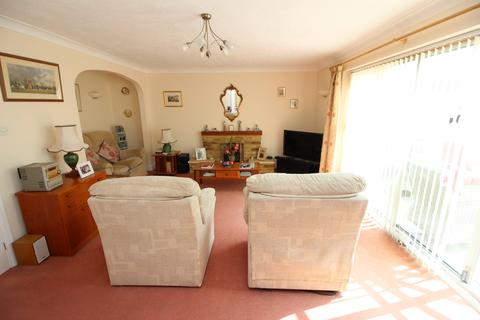 10 Paddock Close, Worcester Park, KT4 7LY