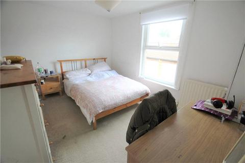 1 bedroom semi-detached house to rent, Kings Road, Egham, Surrey, UK, TW20