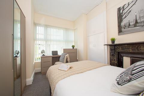 undefined, 71 Headingley Avenue, Headingley, Leeds, LS6 3ER