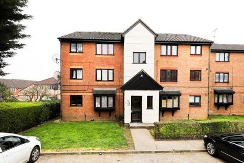 1 bedroom flat to rent, Plowman Close, Edmonton, N18