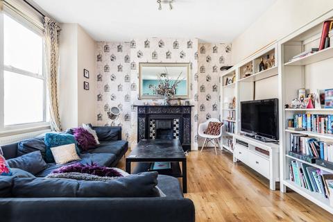 47 Avarn Road, London, SW17 9HB