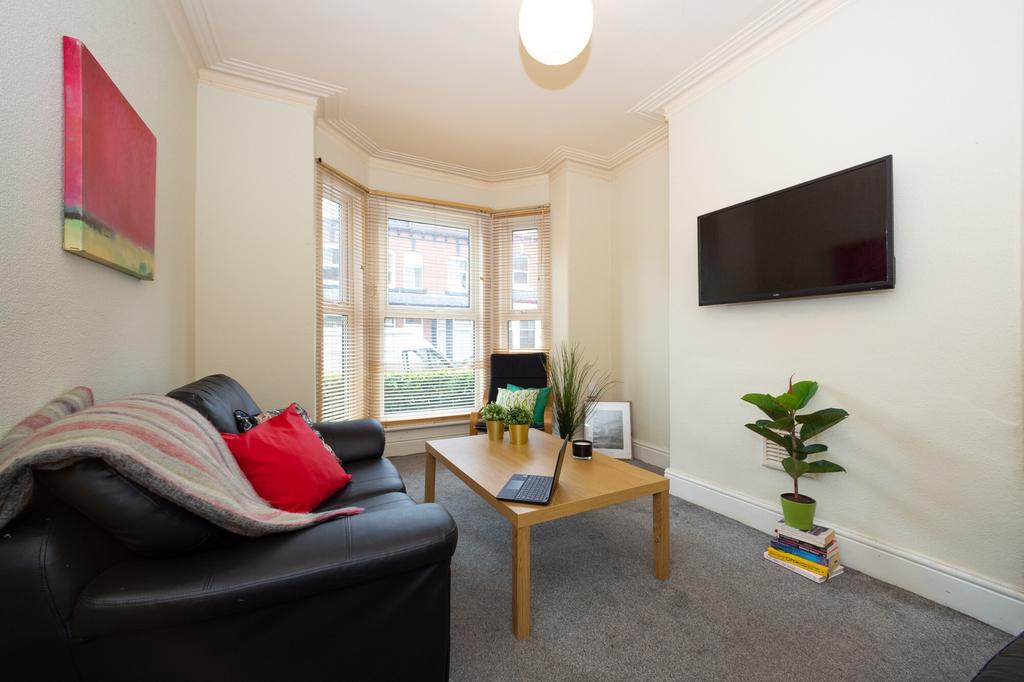 House in Leeds - View 5