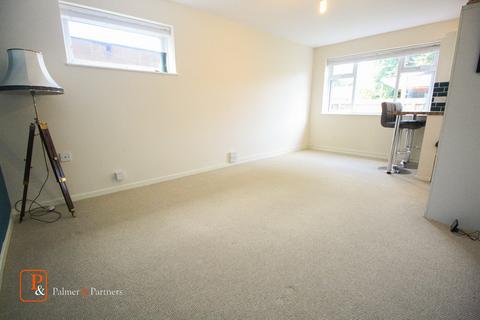 1 bedroom maisonette to rent, Alan Way, Colchester, Essex, CO3