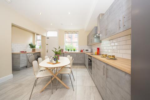 5 bedroom terraced house to rent, 55 Richmond Avenue, Headingley, Leeds, LS6 1DB
