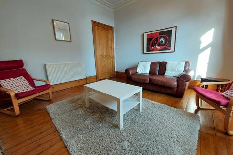 2 bedroom flat to rent, Rosemount Place, Rosemount, Aberdeen, AB25