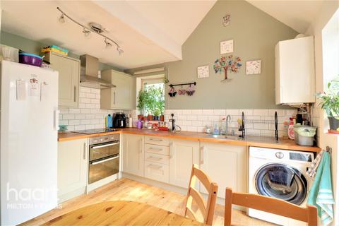 88 Arncliffe Drive, Heelands, Milton Keynes, MK13 7LJ