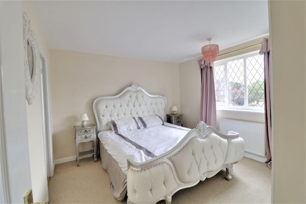 Bedroom 1 (Double with Ensuite)