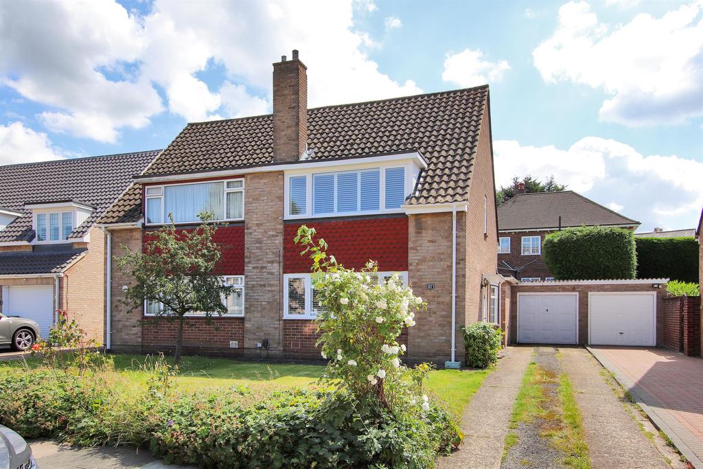 Appledore Crescent, Sidcup, Kent... 3 bed semidetached house £500,000